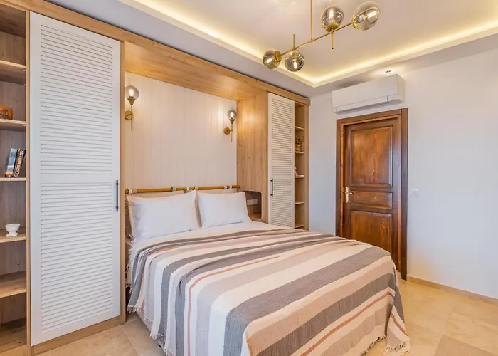 White Garden Villa *