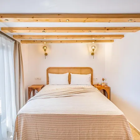 White Garden Villa *